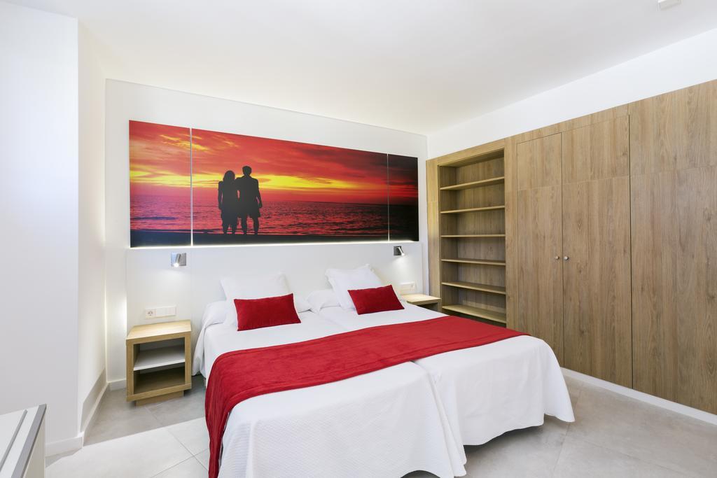 Playas Ca'S Saboners Aparthotel Palmanova Buitenkant foto