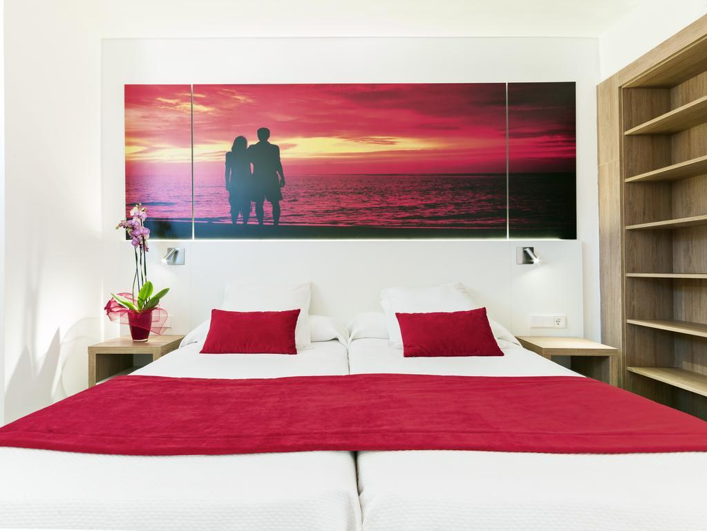 Playas Ca'S Saboners Aparthotel Palmanova Buitenkant foto